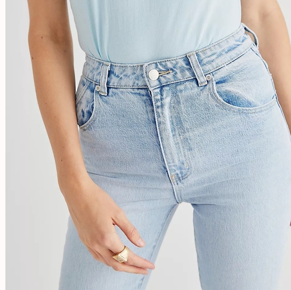 NWT Rolla's Dusters Ankle length Jeans Light Wash High Waisted Size 30 straight - Picture 3 of 9